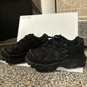 Toddler black Nike